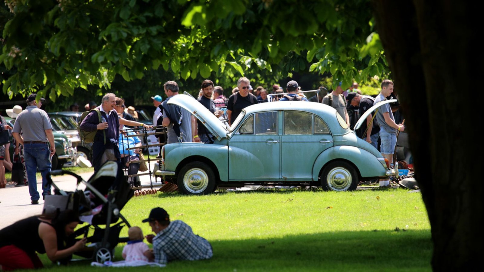 Community Events for Vintage Cars Enthusiasts