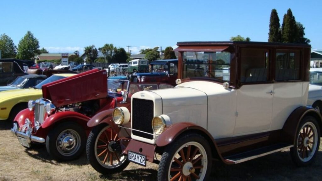 How to Join a Vintage Car Club